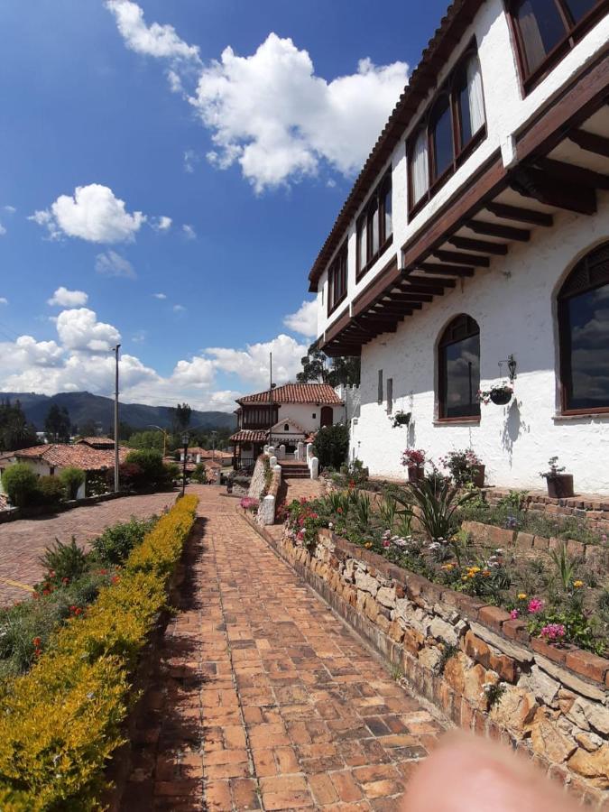 Hotel Puntalarga Nobsa Екстер'єр фото